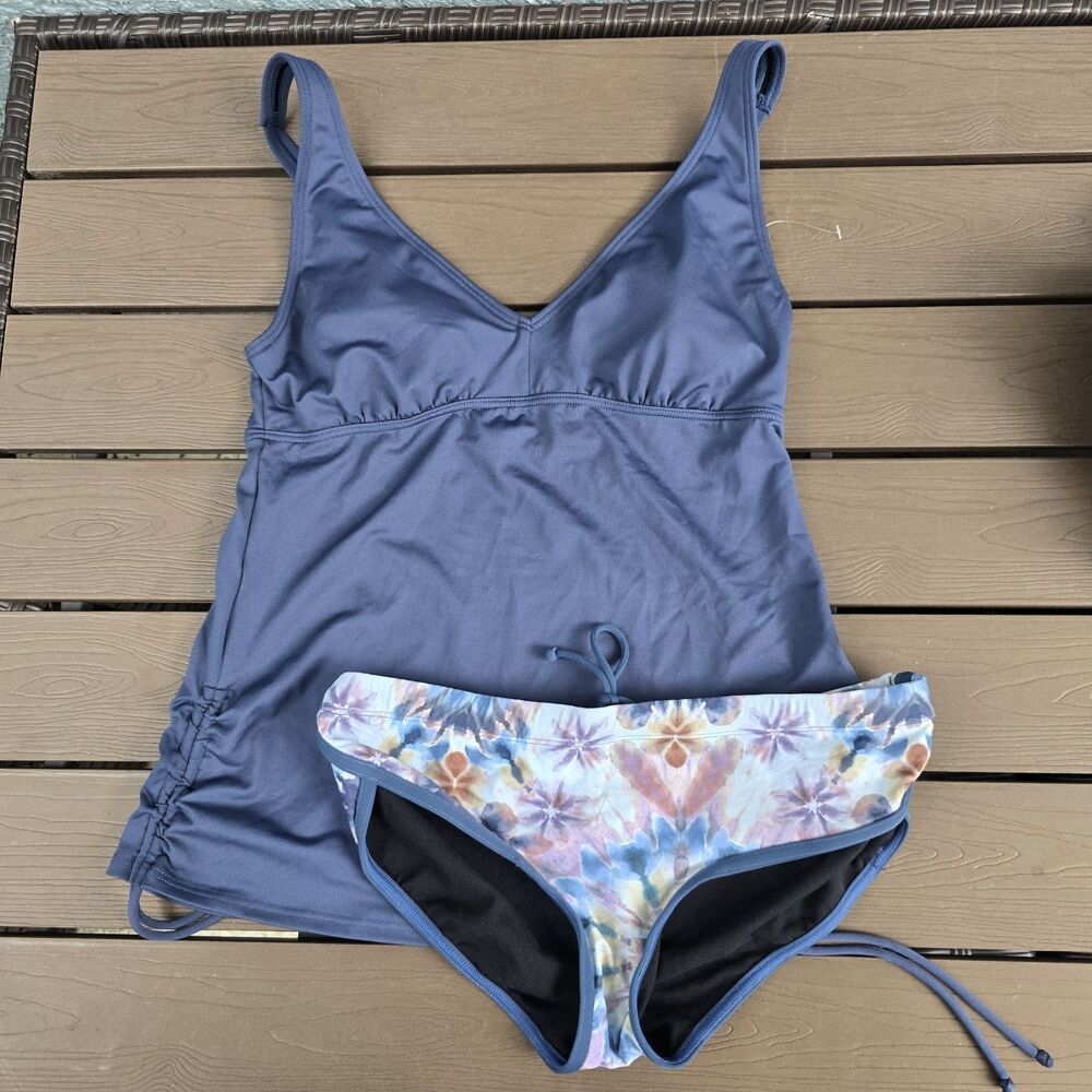 TYR Womens Solid Grey V-neck Tank & Pressed Flower Hipkink Sz S NEW Sample